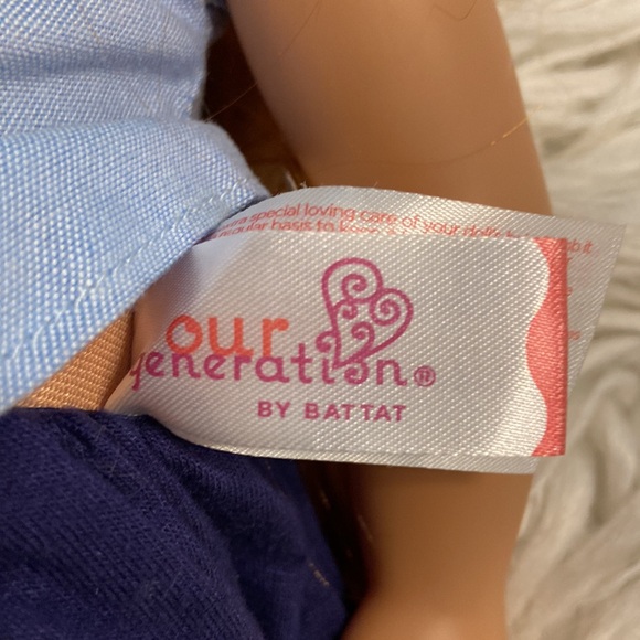 Our generation by bat tat doll high 18” used but in excellent condition - Picture 2 of 8
